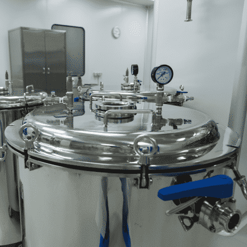 Industrial pressure vessel used in process cooling and temperature regulation applications