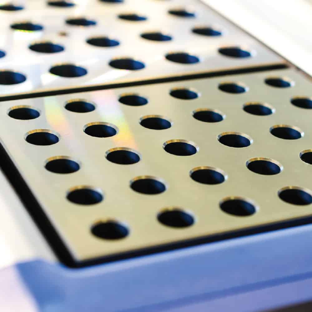 Biotechnology cooling chamber and clean room environment requiring precise temperature regulation for research
